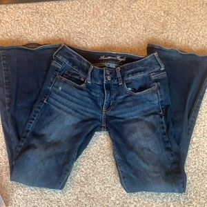 American Eagle Artist Flare Jeans 🎨
